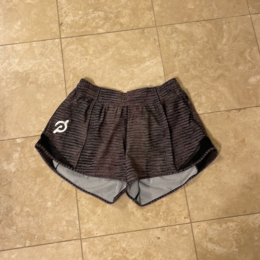 Lululemon shorts 8 tall